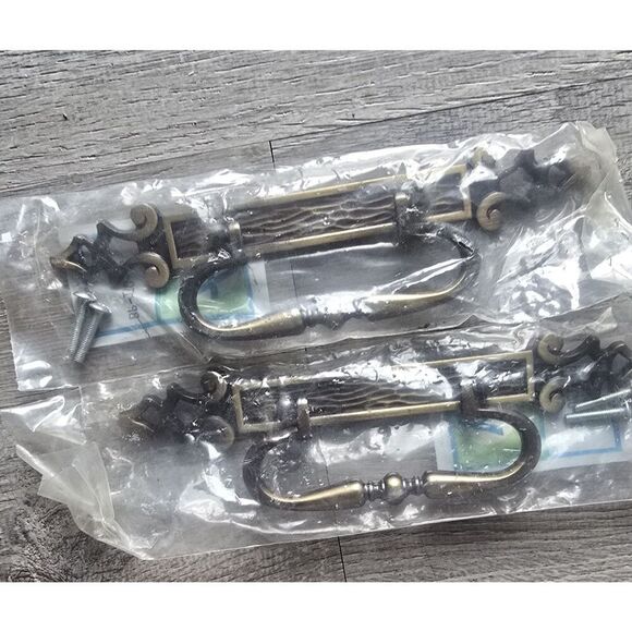 2- Vintage Amerock Madeira Antique English 3"cc Drawer Bail Pull Handle BP170-AE - Picture 1 of 5